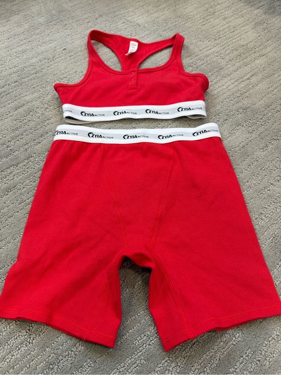 ZYIA Other - Zyia Active red ribbed biker shorts and matching sports bra XS
